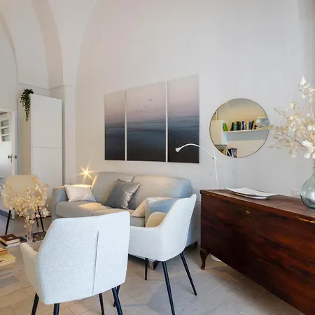 Guesthost - Marico With Parking Apartamento