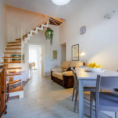 Apartamento Guesthost - Marico With Parking Campi Salentina