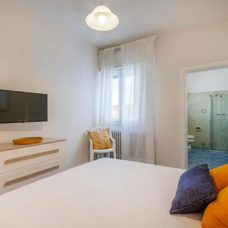 Guesthost - Marico With Parking Apartamento